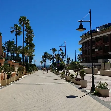 Lorcrimar 2, Puerto Banus